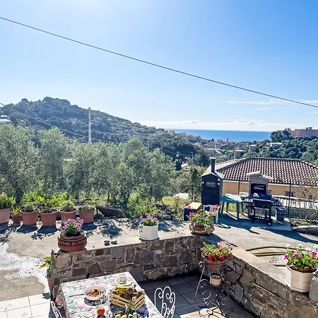 Casa Lulu By Interhome * San Lorenzo al Mare